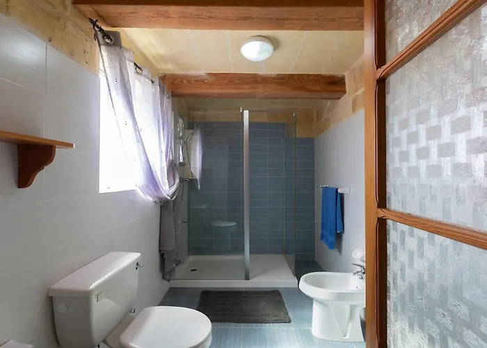 Case de vacanță Traditional And Charming 3 Bedroom With Pool