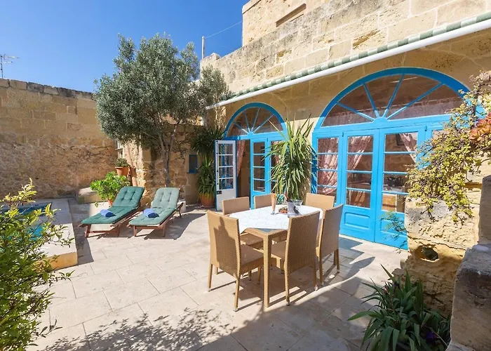 Case de vacanță Traditional And Charming 3 Bedroom With Pool